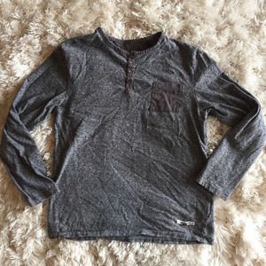 Buffalo long sleeve pocket Tee